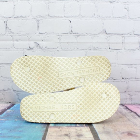 MICHAEL KORS MK Logo Thong Slippers Size 8 L - Picture 9 of 9